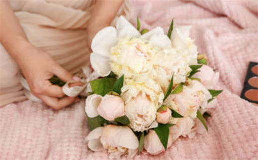 今天的财神在哪方_今天的财神在哪方打麻将能赢